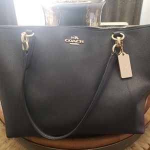 Coach Ave bag tote F57526